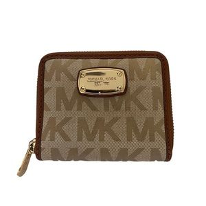 Michael Kors Wallet! 🤎